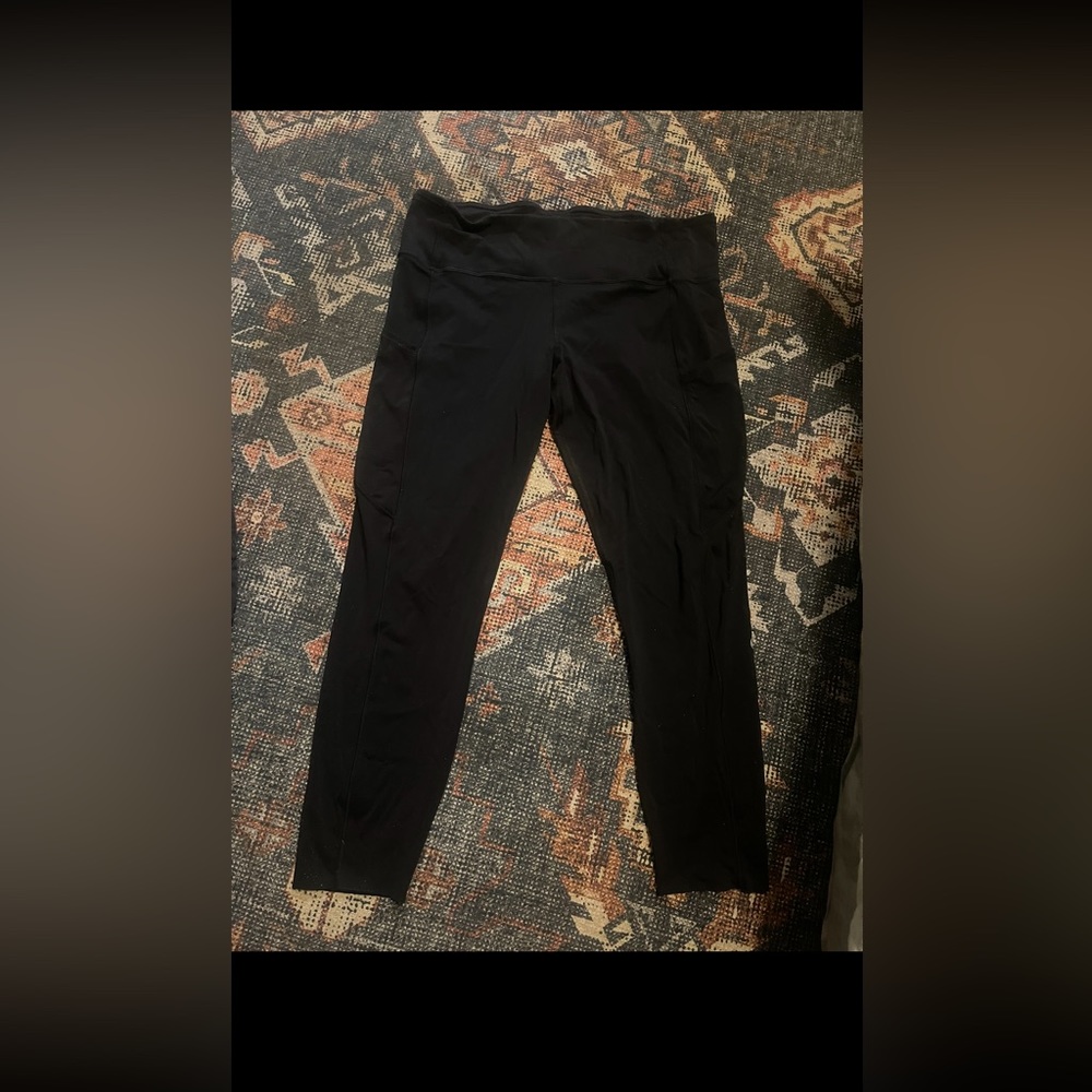LuLu Lemon fast and free high rise tight 25’’ size 12 . Black
